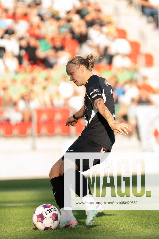 SOSNOWIEC 25.07.2026 MECZ I RUNDA KWALIFIKACJI LIGA MISTRZOW SEZON 2026 27 CZARNI SOSNOWIEC - ATHLONE TOWN -- UEFA WOMEN S CHAMPIONS LEAGUE QUALIFYING FIRST ROUND MATCH CZARNI SOSNOWIEC - ATHLONE TOWN KLAUDIA MILEK FOT. MATEUSZ WIEWIORKA 400mm.pl NEWSPIX.PL --- newspix.pl