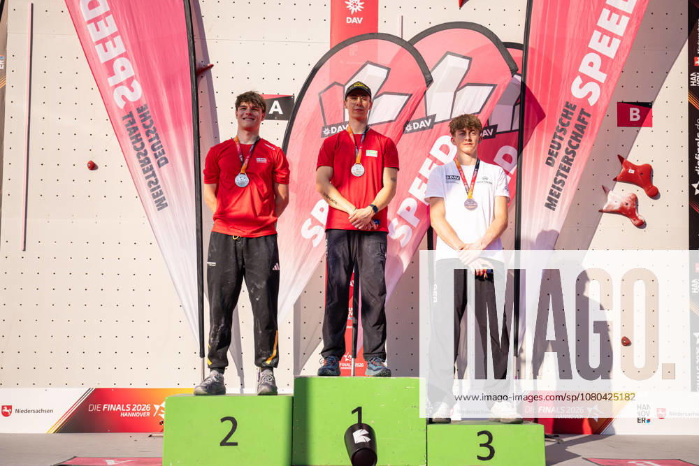 Klettern - Speedklettern: Die Finals 2026 - Deutsche Meisterschaft Speed - Herren Links Andrin Zedler (Düsseldorf), Mitte Sebastian Lucke (Düsseldorf), Rechts Moritz Müller (Stuttgart) Hannover Opernplatz Niedersachsen Deutschland