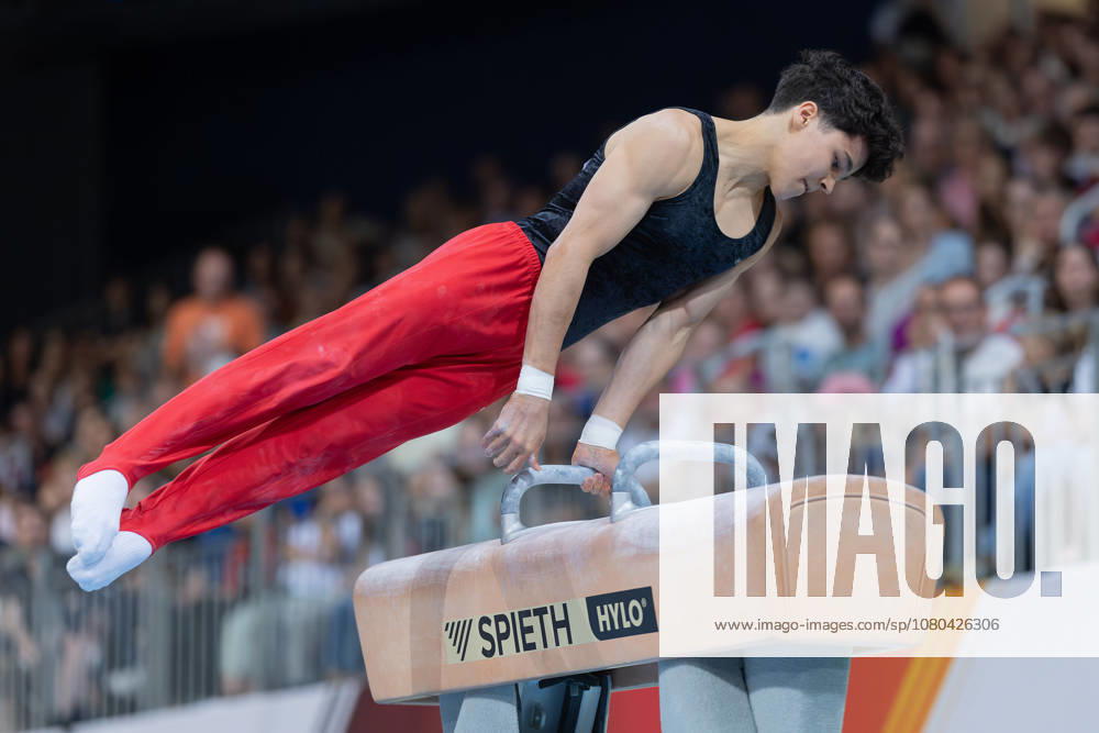 Deutsche Meisterschaften im Gerätturnen 2026, Gerätfinals Jonas Eder (MTV 1846 Ludwigsburg) bei seiner Übung im Gerätfinale am Pauschenpferd. Deutsche Meisterschaften im Gerätturnen, Gerätfinals, am 25. Juli 2026 in der ZAG-Arena in Hannover., Hannover Niedersachsen Deutschland ZAG Arena
