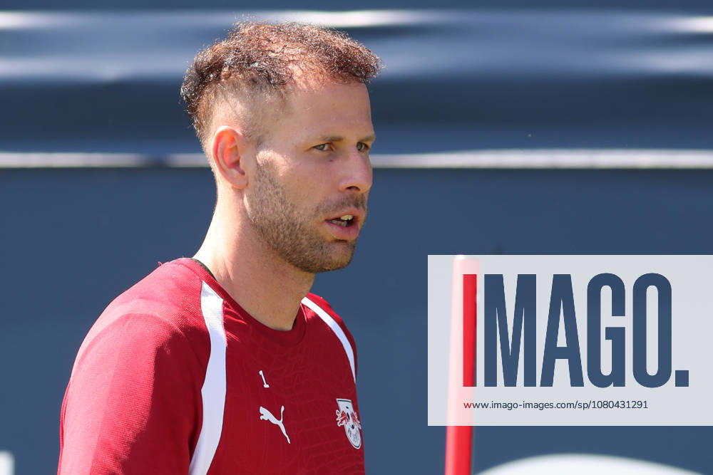 Testspiel: RB Leipzig - FC Ingolstadt 04, 25.07.26 Torwart Peter Gulacsi (1, RB Leipzig). Fußball, Saison-Vorbereitung 2026 2027, Testspiel: RB Leipzig (1. Bundesliga) vs. FC Ingolstadt 04 (3. Liga) am 25.07.26 im RB-Trainingszentrum am Cottaweg.