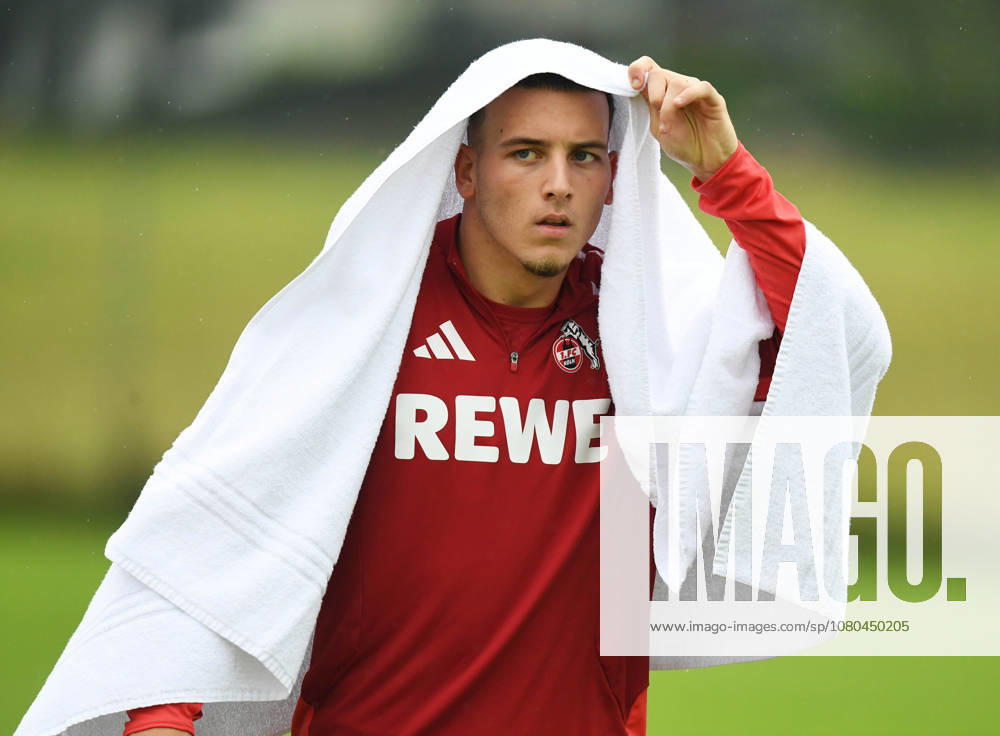 Fussball 1.Bundesliga, 1.FC Koeln Trainingslager . Mannschaft in Kitzbühel .Training in Sankt Johann. Said El Mala ( 1.FC Köln ) nach dem Training Kitzbühel