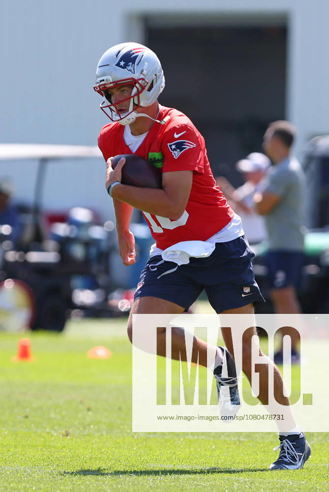 Foxborough, MA, USA; New England Patriots quarterback Drake Maye (10) participates in drills during Patriots training camp at Gillette Stadium. CSM NFL, American Football Herren, USA 2026: Patriots Training Camp JUL 26 - ZUMAc04_ 20260726_zma_c04_179
