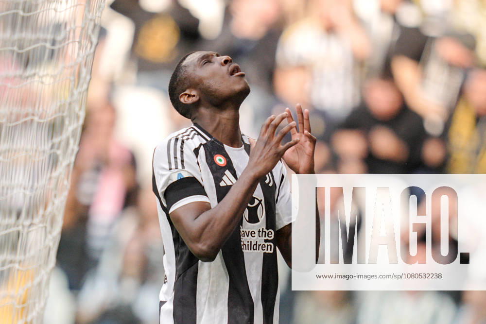Juventus Randal Kolo Muani reacts after missing a scoring chance during the Serie A soccer match between Juventus and Monza at the Allianz Stadium in Turin, north west Italy - Sunday, April 27, 2025. - Soccer .