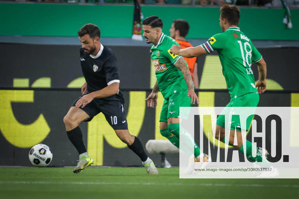 SOCCER - UEFA ECL, Rapid vs Coloma VIENNA,AUSTRIA,29.JUL.26 - SOCCER - UEFA Conference League, qualification, SK Rapid Wien vs FC Santa Coloma. Image shows Guillaume Lopez (Coloma) and Marco Tilio (Rapid). GEPAxpictures Bitzan