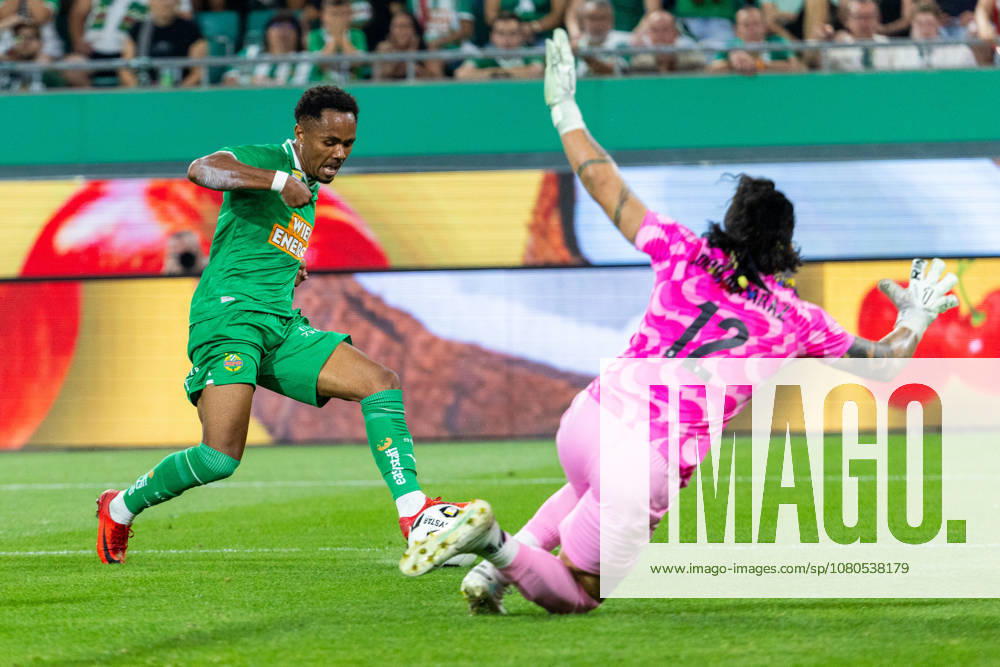 SOCCER - UEFA ECL, Rapid vs Coloma VIENNA,AUSTRIA,29.JUL.26 - SOCCER - UEFA Conference League, qualification, SK Rapid Wien vs FC Santa Coloma. Image shows Petter Nosa Dahl (Rapid) and Andre Alcaraz (Coloma). GEPAxpictures xPhilippxBrem