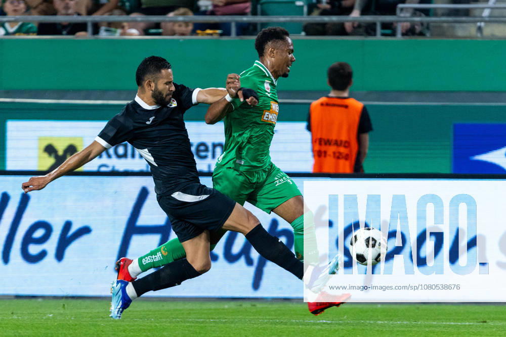 SOCCER - UEFA ECL, Rapid vs Coloma VIENNA,AUSTRIA,29.JUL.26 - SOCCER - UEFA Conference League, qualification, SK Rapid Wien vs FC Santa Coloma. Image shows Jorge Padilla (Coloma) and Moulaye Haidara (Rapid). GEPAxpictures xPhilippxBrem