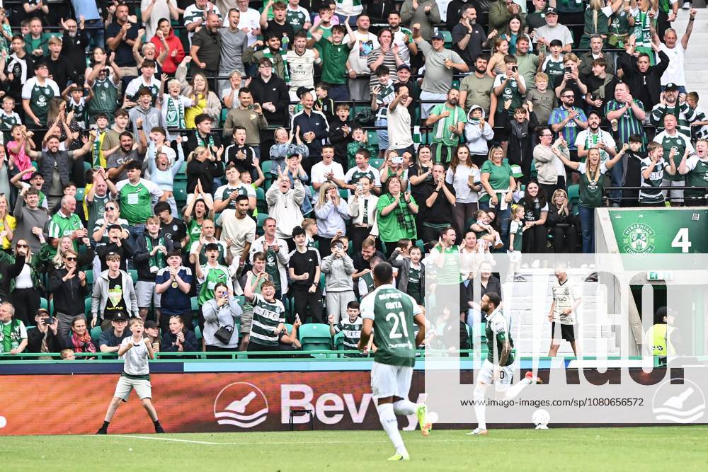 Hibernian v Motherwell William Hill Premiership Fans of Hibernian as Martin Boyle celebrates his goal during the William Hill Premiership match at Easter Road, Edinburgh 02 08 2026 UK Newspapers OUT