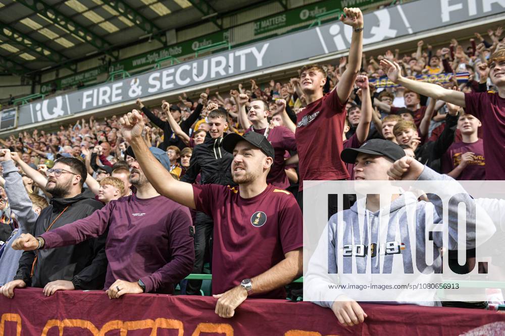 Hibernian v Motherwell William Hill Premiership Fans of Motherwell during the William Hill Premiership match at Easter Road, Edinburgh 02 08 2026 UK Newspapers OUT