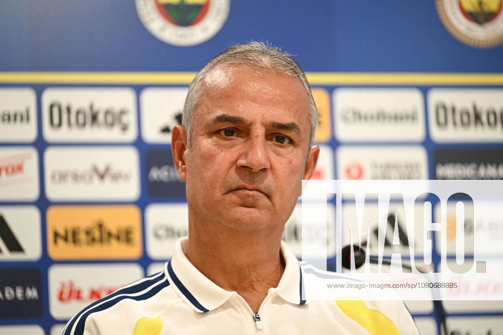 Ahead of Fenerbahce v Sturm Graz - UEFA Champions League ISTANBUL, TURKIYE - AUGUST 3: Head Coach of Fenerbahce Ismail Kartal attends a press conference, PK, Pressekonferenz at Can Bartu Training Facility ahead of first leg of the UEFA Champions League third qualifying round match against Sturm Graz in Istanbul, Turkiye on August 3, 2026. Saffet Azak Anadolu Istanbul Turkey. Editorial use only. Please get in touch for any other usage.