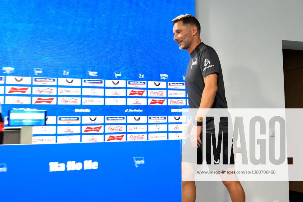 DEU GER, Fussball , 2.Fussballbundesliga, Saison 2026 2027), Sportforum, Hertha BSC, Pressekonferenz Cheftrainer Stefan Leitl (Hertha BSC Berlin) 2. Liga: DFB DFL regulations prohibit any use of photographs as image sequences and or quasi-video) Berlin Sportforum Berlin Deutschland