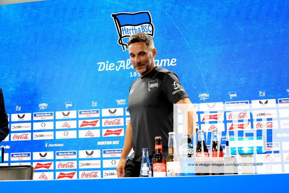 DEU GER, Fussball , 2.Fussballbundesliga, Saison 2026 2027), Sportforum, Hertha BSC, Pressekonferenz Cheftrainer Stefan Leitl (Hertha BSC Berlin) 2. Liga: DFB DFL regulations prohibit any use of photographs as image sequences and or quasi-video) Berlin Sportforum Berlin Deutschland