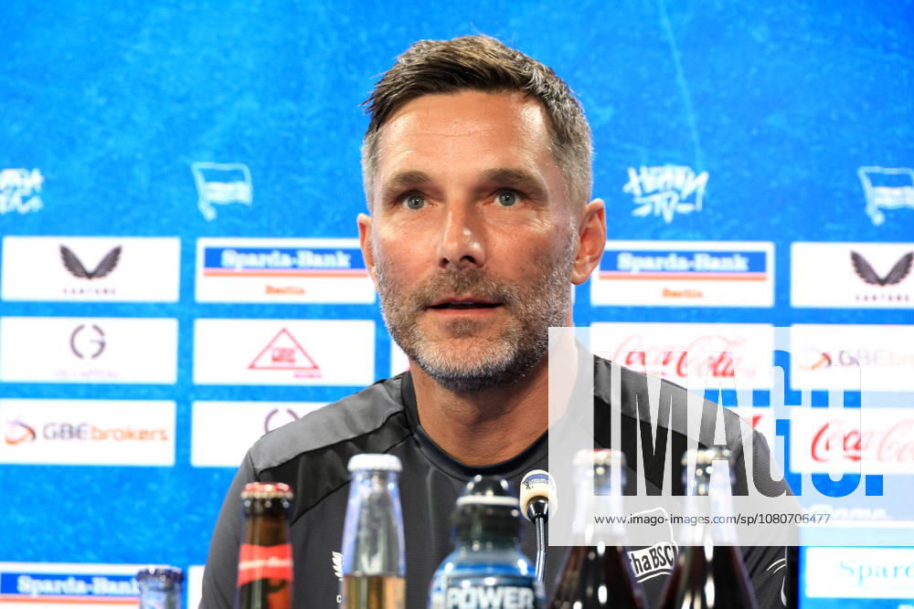 DEU GER, Fussball , 2.Fussballbundesliga, Saison 2026 2027), Sportforum, Hertha BSC, Pressekonferenz Cheftrainer Stefan Leitl (Hertha BSC Berlin) 2. Liga: DFB DFL regulations prohibit any use of photographs as image sequences and or quasi-video) Berlin Sportforum Berlin Deutschland