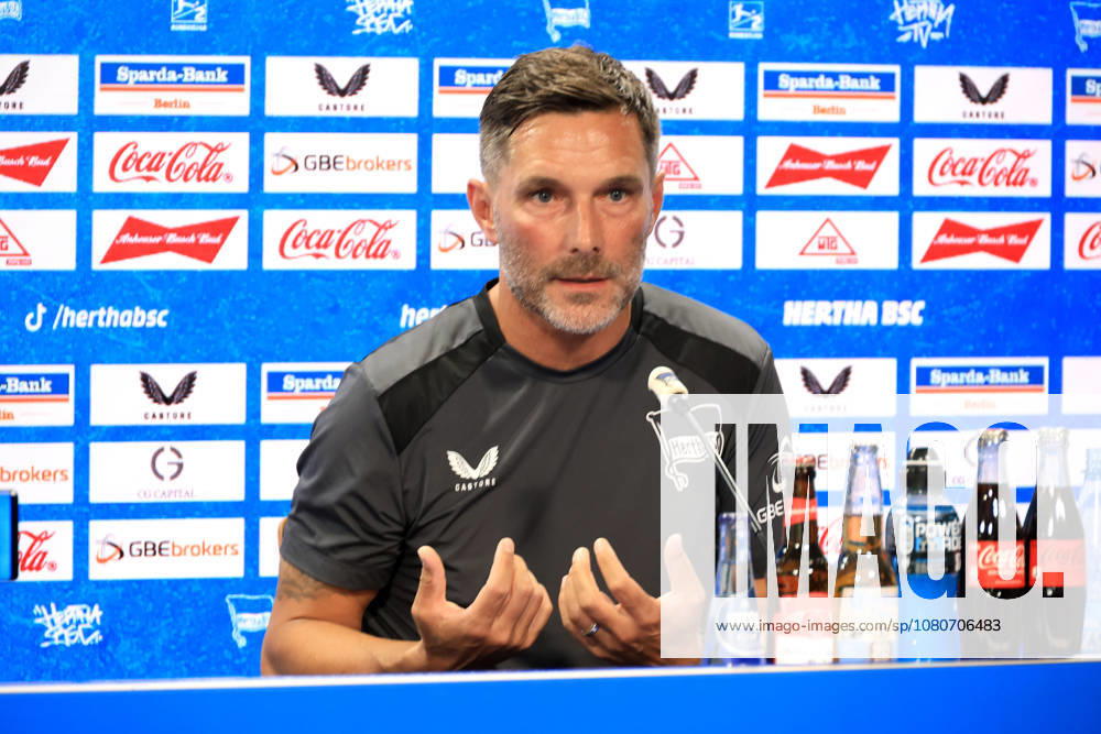 DEU GER, Fussball , 2.Fussballbundesliga, Saison 2026 2027), Sportforum, Hertha BSC, Pressekonferenz Cheftrainer Stefan Leitl (Hertha BSC Berlin) 2. Liga: DFB DFL regulations prohibit any use of photographs as image sequences and or quasi-video) Berlin Sportforum Berlin Deutschland
