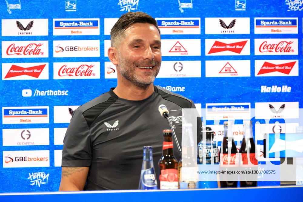 DEU GER, Fussball , 2.Fussballbundesliga, Saison 2026 2027), Sportforum, Hertha BSC, Pressekonferenz Cheftrainer Stefan Leitl (Hertha BSC Berlin) 2. Liga: DFB DFL regulations prohibit any use of photographs as image sequences and or quasi-video) Berlin Sportforum Berlin Deutschland