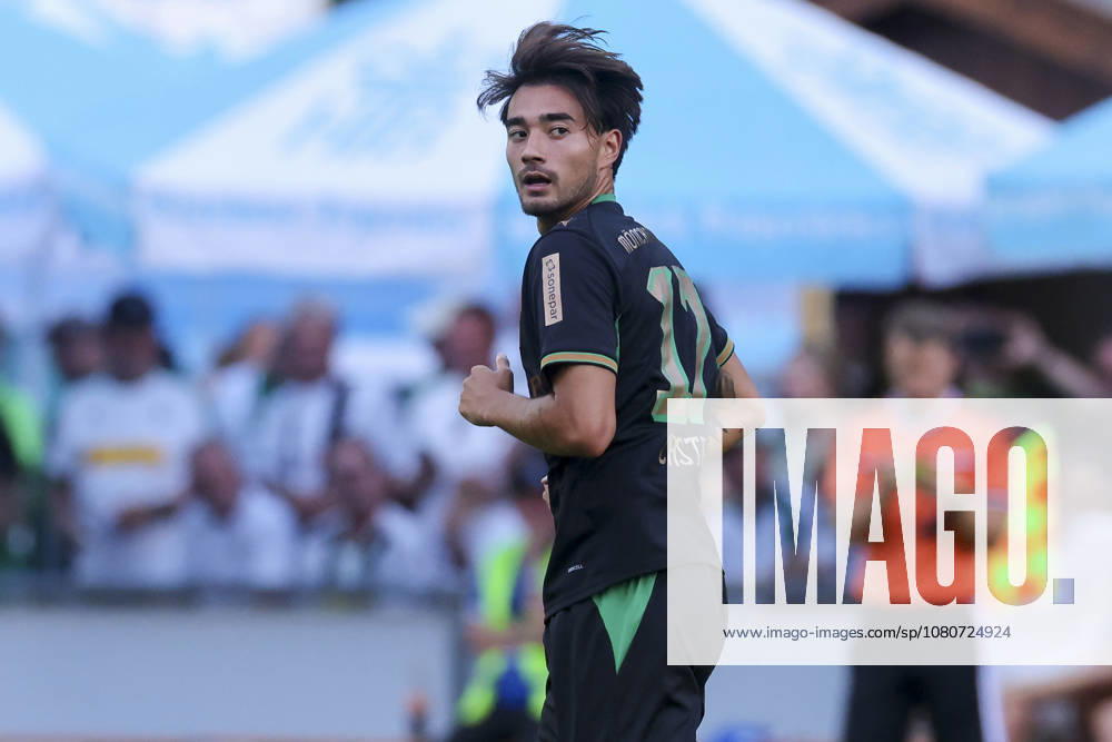 Jens Castrop (Borussia Moenchengladbach) schaut waehrend des Freundschaftsspiels zwischen dem FC Rottach-Egern und Borussia Moenchengladbach, Stadion Birkenmoos am 05. August 2026 in Rottach-Egern, Deutschland. (Foto von Marco Steinbrenner DeFodi Images) +++ Jens Castrop (Borussia Moenchengladbach) looks on during the Friendly match between FC Rottach-Egern and Borussia Moenchengladbach at Stadion Birkenmoos on August 5, 2026 in Rottach-Egern, Germany. (Photo by Marco Steinbrenner DeFodi Images) (Photo by Marco Steinbrenner DeFodi Images) -
