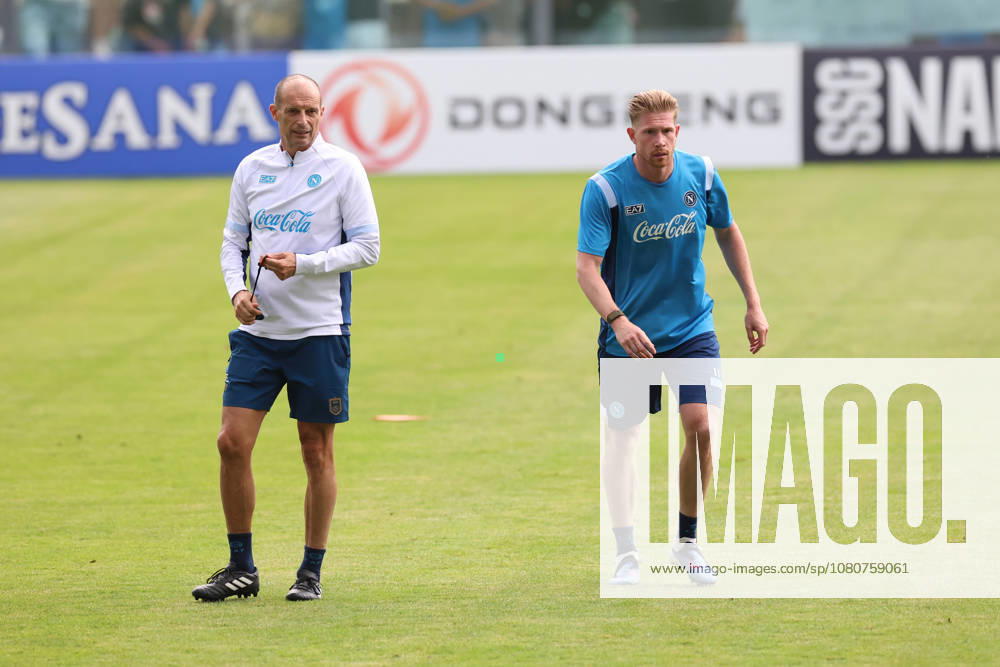 SSC Napoli Training Session Kevin De Bruyne of Napoli and coach Massimiliano Allegri during a training session on Day of the preseason camp of SSC Napoli at stadio Patini in Castel di Sangro, Italy, on August 7, 2025. Castel di Sangro Abruzzo Italy