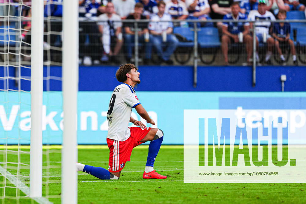 Torjubel nach Tor zum 2:1 per Elfmeter Strafstoss Otto Stange (Hamburger SV, 19) GER, Hamburger SV vs. OSC Lille, Fußball, Testspiel, Saison 2026 2027, 08.08.2026 GER, Hamburger SV vs. OSC Lille, Fußball, Testspiel, Saison 2026 2027, 08.08.2026 Hamburg