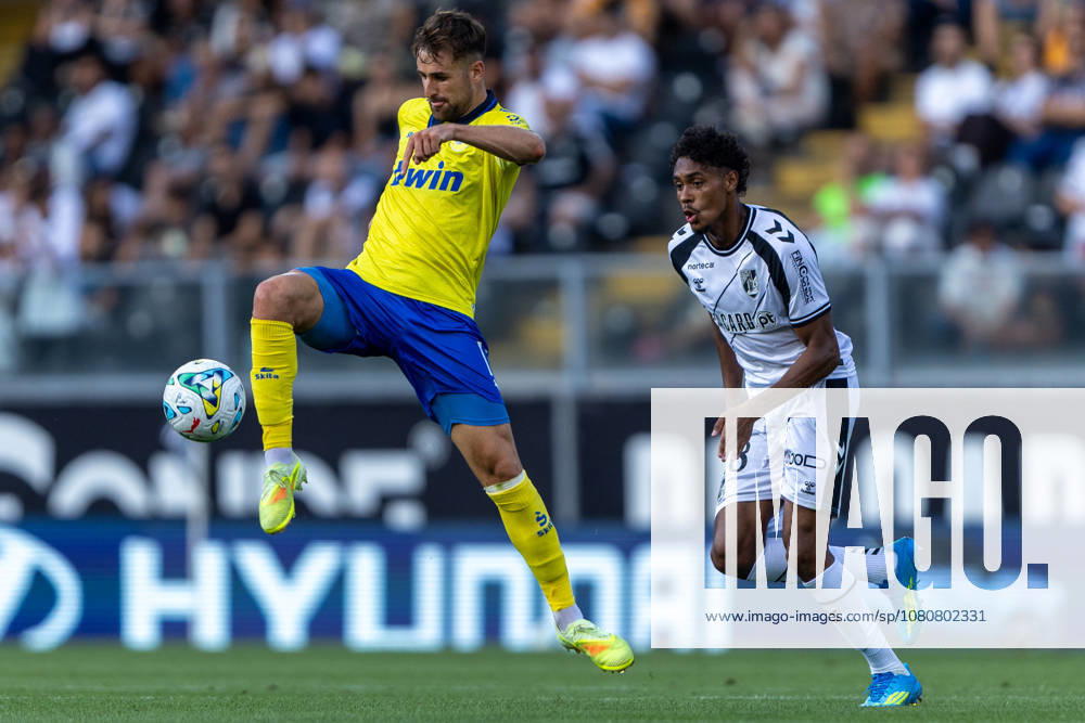 Vitoria SC V FC Arouca - Liga Portugal Betclic Ivan Barbero is seen on action during the Vitoria SC versus FC Arouca match for the Liga Portugal Betclic 2026 27 at Estadio Dom Afonso Henriques in Guimaraes, Portugal, on August 08, 2026. Guimaraes Braga Portugal