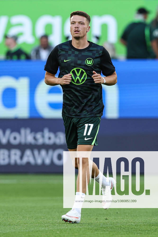 Dzenan Pejcinovic (VfL Wolfsburg,17) - 2. Fußball Bundesliga Saison 2026-2027 VfL Wolfsburg vs 1. FC Kaiserslautern in der Volkswagen Arena in Wolfsburg - Fußball,Mann,Männer,Deutschland