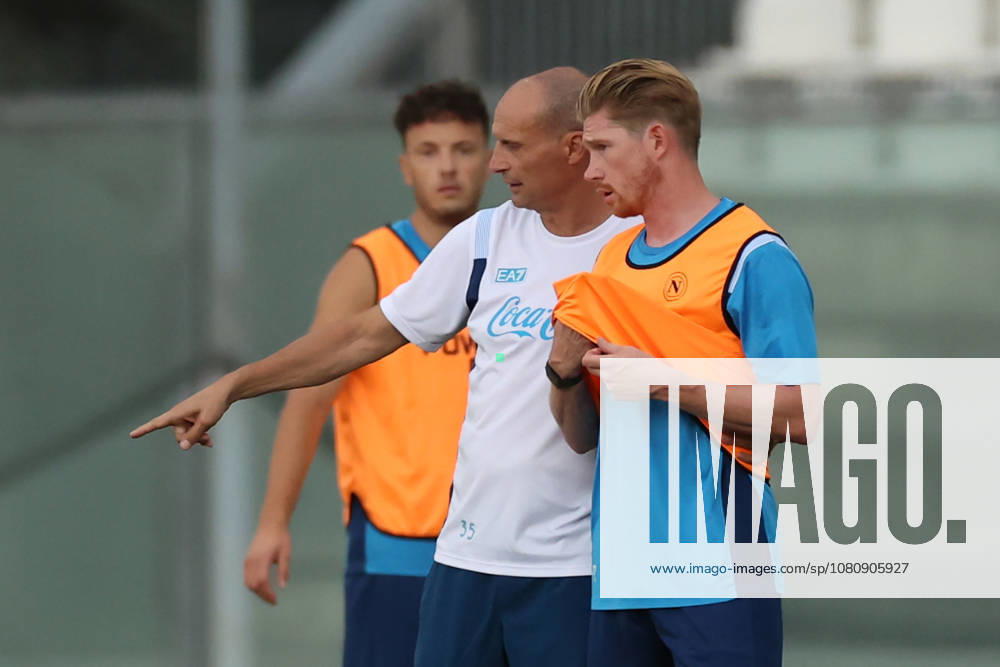 SSC Napoli Training Session Massimiliano Allegri, coach of Napoli, and Kevin De Bruyne of Napoli during a training session on the first day of the preseason camp of SSC Napoli at Stadio Patini in Castel di Sangro, Italy, on August 11, 2025. Castel di Sangro Abruzzo Italy