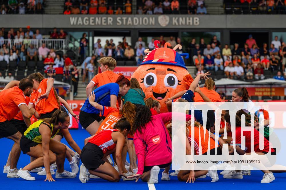 AMSTELVEEN, 15-08-2026, Wagener Stadion, FIH Hockey World Cup 2026 Women, 2026. Pictures from the Openingsceremony before the game Netherlands - Chile (women). Netherlands - Chile (women) x205739967x