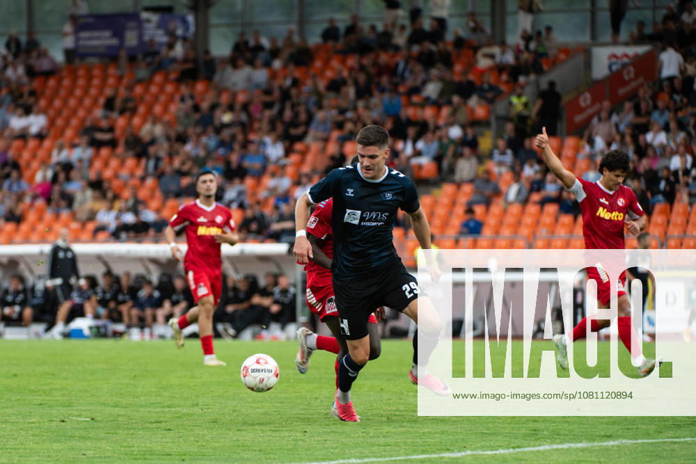 GER, Fussball, Regionalliga Nord, 4.Spieltag, Saison 2026 2027, Oldenburg, Marschwegstadion, VfB Oldenburg vs FC Eintracht Norderstedt Mats FACKLAM( VfB Oldenburg 29 ) leider im Abseits Oldenburg Marschwegstadion Niedersachsen Deutschland