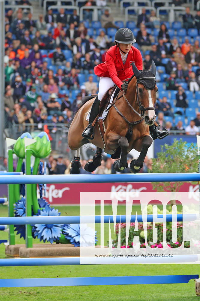 Sophie Hinners (GER, Deutschland) mit Pferd Iron Dames Singclair mit perfekten Ritt, 0 Fehler und zwischenzeitige Führung im 1 Springen der WM, Springen, FEI Jumping World Championship, WM, Weltmeisterschaft , Turkish Airlines-Prize, Einzel und Teamwertung, Jumping , AACHEN - FEI World Championships 2026, Weltfest des Pferdesports, Reitsport Weltmeisterschaft 2026, Aachen 2026, Welcome Home 2026, Aachener Soers, 11. bis 23. August 2026, Reitsport, 19.08.2026, Aachen Aachener Soers Deutschland