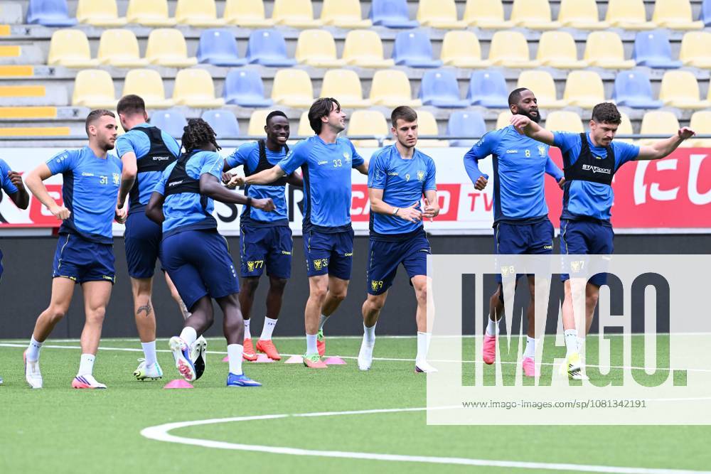 STVV s players pictured in action during a training session of Belgian soccer team Sint-Truidense V.V., Wednesday 19 August 2026 in Sint-Truiden, in preparations of the first leg of the play-off round for the UEFA Europa League league phase, against Cypriot team AC Omonoia Nicosia. JILLxDELSAUX x183761551x