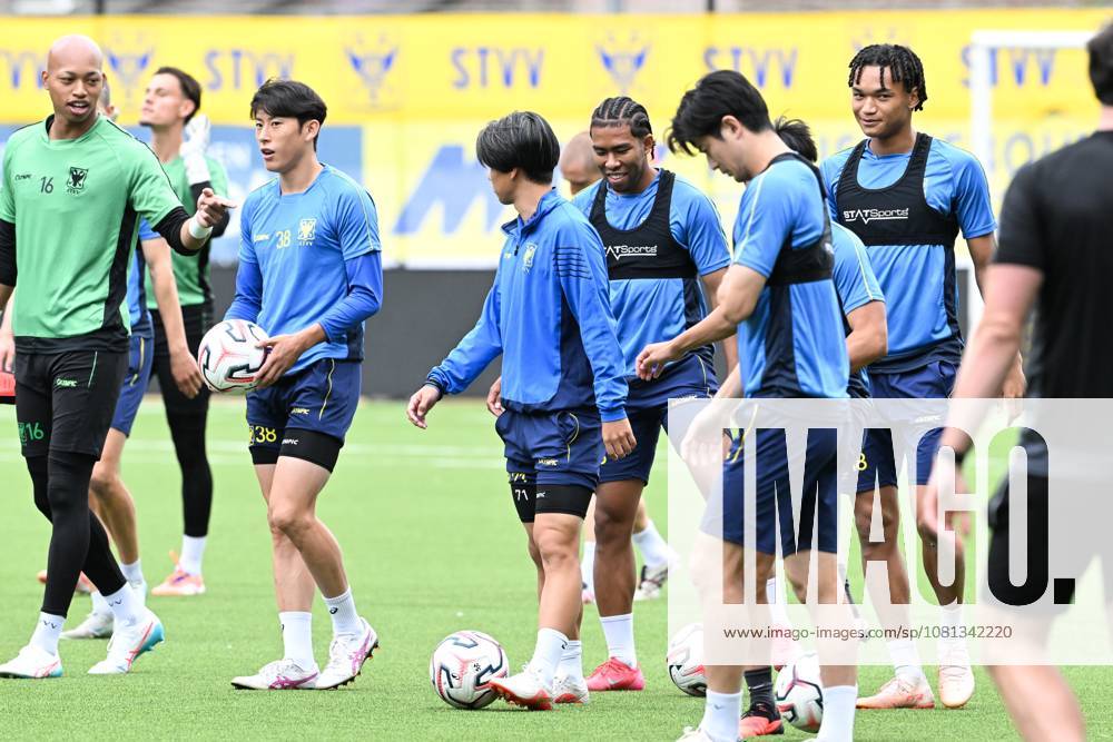 STVV s players pictured in action during a training session of Belgian soccer team Sint-Truidense V.V., Wednesday 19 August 2026 in Sint-Truiden, in preparations of the first leg of the play-off round for the UEFA Europa League league phase, against Cypriot team AC Omonoia Nicosia. JILLxDELSAUX x183761475x