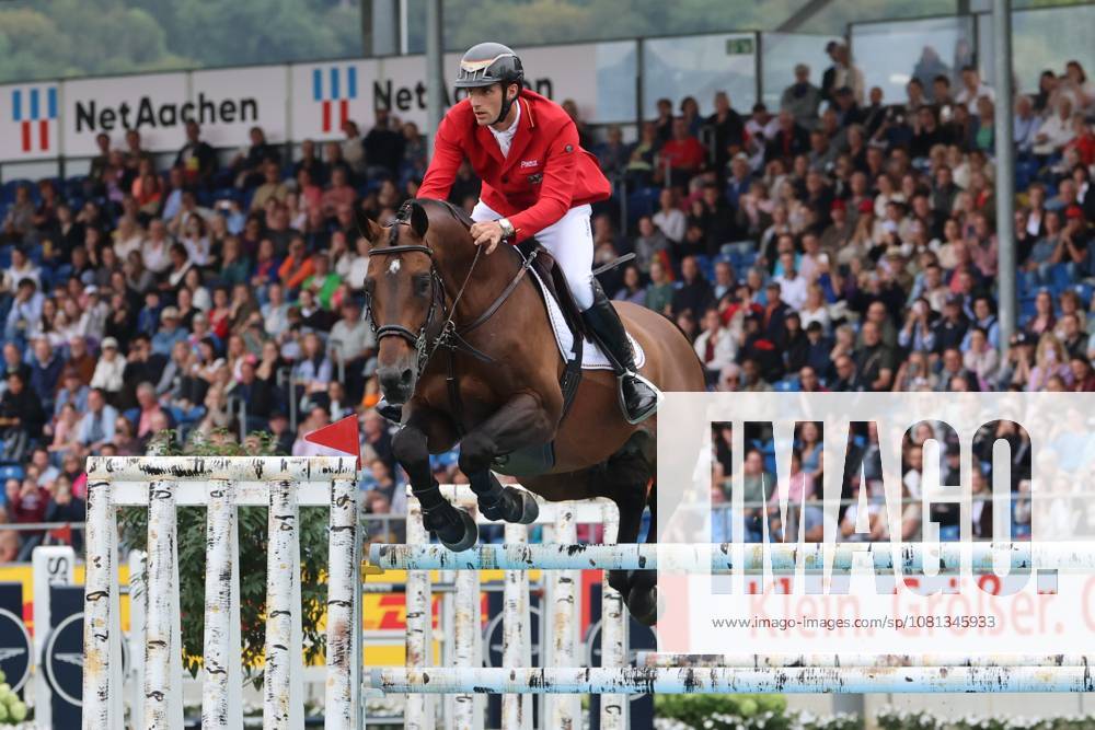 Richard Vogel (GER, Deutschland) mit Pferd United Touch S, aktueller Europameister und Sieger des Rolex Grand Prix von Aachen 2026 (CHIO Aachen) mit 1 Fehler im Zeitspringen , Springen, FEI Jumping World Championship, WM, Weltmeisterschaft , Turkish Airlines-Prize, Einzel und Teamwertung, Jumping , AACHEN - FEI World Championships 2026, Weltfest des Pferdesports, Reitsport Weltmeisterschaft 2026, Aachen 2026, Welcome Home 2026, Aachener Soers, 11. bis 23. August 2026, Reitsport, 19.08.2026, Aachen Aachener Soers Deutschland