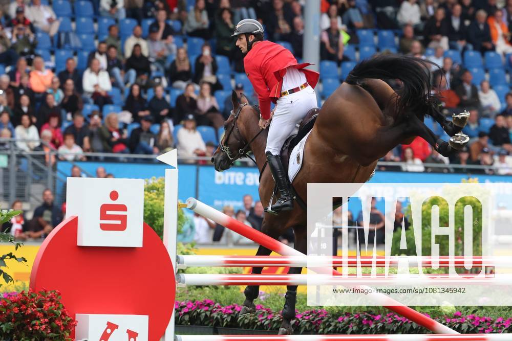 Richard Vogel (GER, Deutschland) mit Pferd United Touch S, aktueller Europameister und Sieger des Rolex Grand Prix von Aachen 2026 (CHIO Aachen) mit 1 Fehler im Zeitspringen , Springen, FEI Jumping World Championship, WM, Weltmeisterschaft , Turkish Airlines-Prize, Einzel und Teamwertung, Jumping , AACHEN - FEI World Championships 2026, Weltfest des Pferdesports, Reitsport Weltmeisterschaft 2026, Aachen 2026, Welcome Home 2026, Aachener Soers, 11. bis 23. August 2026, Reitsport, 19.08.2026, Aachen Aachener Soers Deutschland
