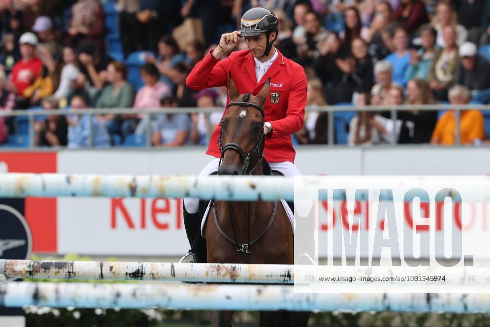 Richard Vogel (GER, Deutschland) mit Pferd Unites Touch S, aktueller Europameister und Sieger des Rolex Grand Prix von Aachen 2026 (CHIO Aachen) mit 1 Fehler im Zeitspringen , Springen, FEI Jumping World Championship, WM, Weltmeisterschaft , Turkish Airlines-Prize, Einzel und Teamwertung, Jumping , AACHEN - FEI World Championships 2026, Weltfest des Pferdesports, Reitsport Weltmeisterschaft 2026, Aachen 2026, Welcome Home 2026, Aachener Soers, 11. bis 23. August 2026, Reitsport, 19.08.2026, Aachen Aachener Soers Deutschland