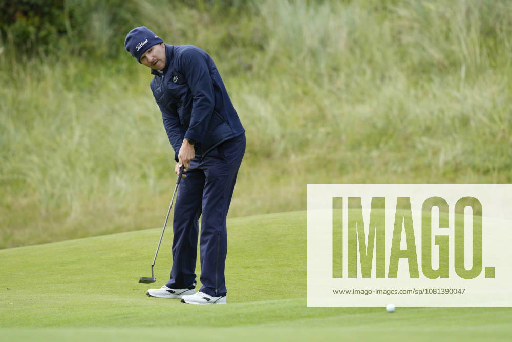 BALMEDIE, SCOTLAND - AUG 20: Yannik Paul (GER) putts on the tenth green during Round 1 at the 2026 Nexo Championship at the Trump International Golf Links, Balmedie on August 20, 2026 in Aberdeenshire, Scotland The 2026 Nexo Championship
