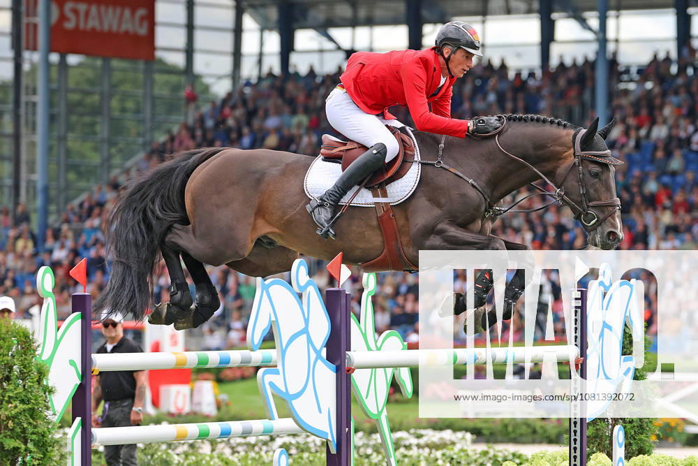 Daniel Deusser (GER, Deutschland) mit Pferd Otello de Guldenboom , Team Deutschland mit drei weiteren 0 Runden in der Führung , Springen, FEI Jumping World Championship, WM, Weltmeisterschaft , FEI Jumping World Championship Second Competition Team Final & Second Individual Qualifier, Mercedes-Benz Prize, Mercedes-Benz Prize, Einzel und Teamwertung, Jumping , AACHEN - FEI World Championships 2026, Weltfest des Pferdesports, Reitsport Weltmeisterschaft 2026, Aachen 2026, Welcome Home 2026, Aachener Soers, 11. bis 23. August 2026, Reitsport, 20.08.2026, Aachen Aachener Soers Deutschland