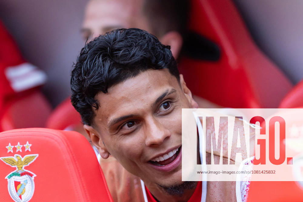 Benfica midfielder from Colombia RICHARD RIOS (20) before the start of the game for the 1st Leg of UEFA Europa League Qualifier Playoff between Benfica and Aarhus at Estadio da Luz Soccer 2026: Benfica Vs Napoli - ZUMAs359 20260820_zsp_s359_003