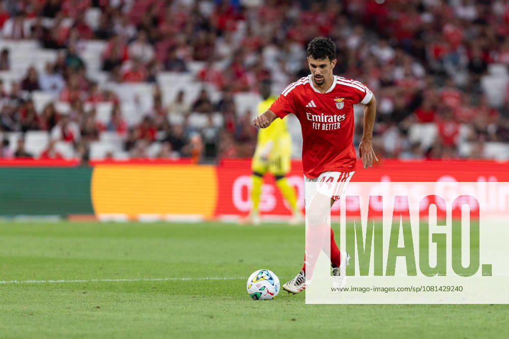 Benfica defender from Portugal TOMAS ARAUJO (44) in action during the game for the 1st Leg of UEFA Europa League Qualifier Playoff between Benfica and Aarhus at Estadio da Luz Soccer 2026: Benfica Vs Napoli - ZUMAs359 20260820_zsp_s359_010