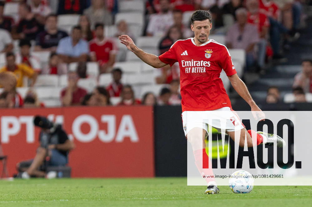 Benfica defender from France CLEMENT LENGLET (2) in action during the game for the 1st Leg of UEFA Europa League Qualifier Playoff between Benfica and Aarhus at Estadio da Luz Soccer 2026: Benfica Vs Napoli - ZUMAs359 20260820_zsp_s359_017