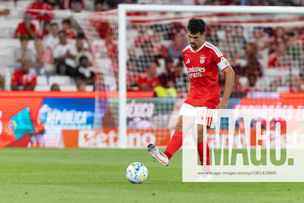 Benfica defender from Portugal TOMAS ARAUJO (44) in action during the game for the 1st Leg of UEFA Europa League Qualifier Playoff between Benfica and Aarhus at Estadio da Luz Soccer 2026: Benfica Vs Napoli - ZUMAs359 20260820_zsp_s359_018