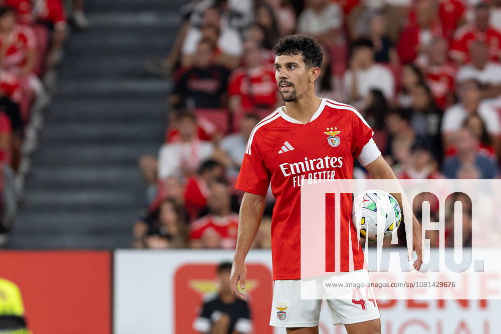Benfica defender from Portugal TOMAS ARAUJO (44) in action during the game for the 1st Leg of UEFA Europa League Qualifier Playoff between Benfica and Aarhus at Estadio da Luz Soccer 2026: Benfica Vs Napoli - ZUMAs359 20260820_zsp_s359_022