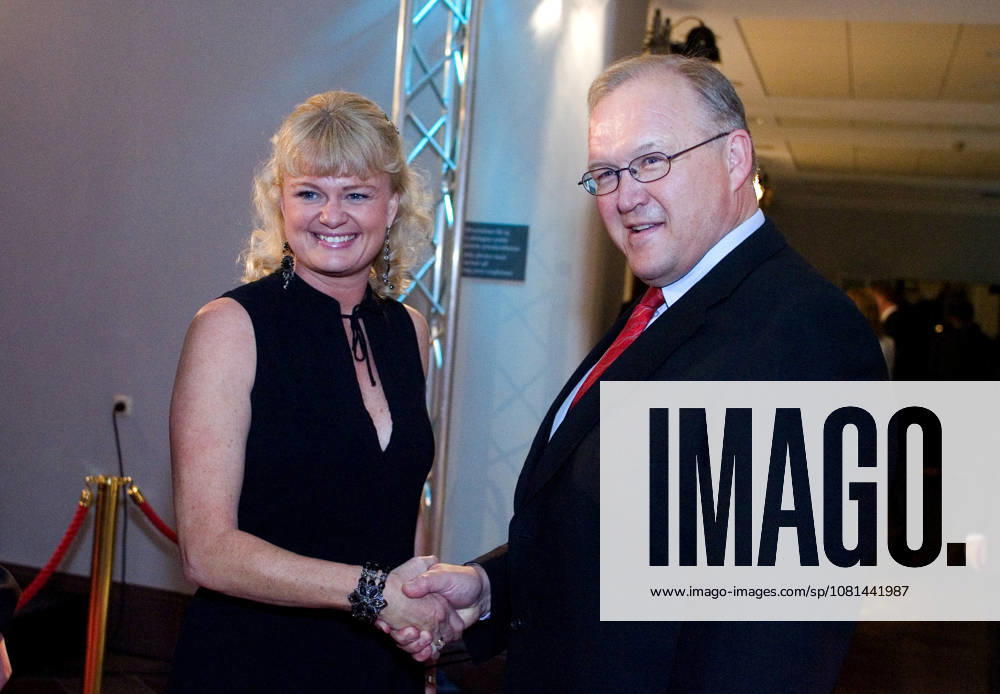 OS: Regeringen firar OS deltagarna. Anette Norberg och Göran Persson, statsminister. Stockholm Sverige