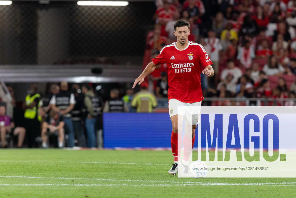 Benfica defender from France CLEMENT LENGLET (2) in action during the game for the 1st Leg of UEFA Europa League Qualifier Playoff between Benfica and Aarhus at Estadio da Luz Soccer 2026: Benfica 3:1 Aarhus - ZUMAs359 20260820_zsp_s359_277
