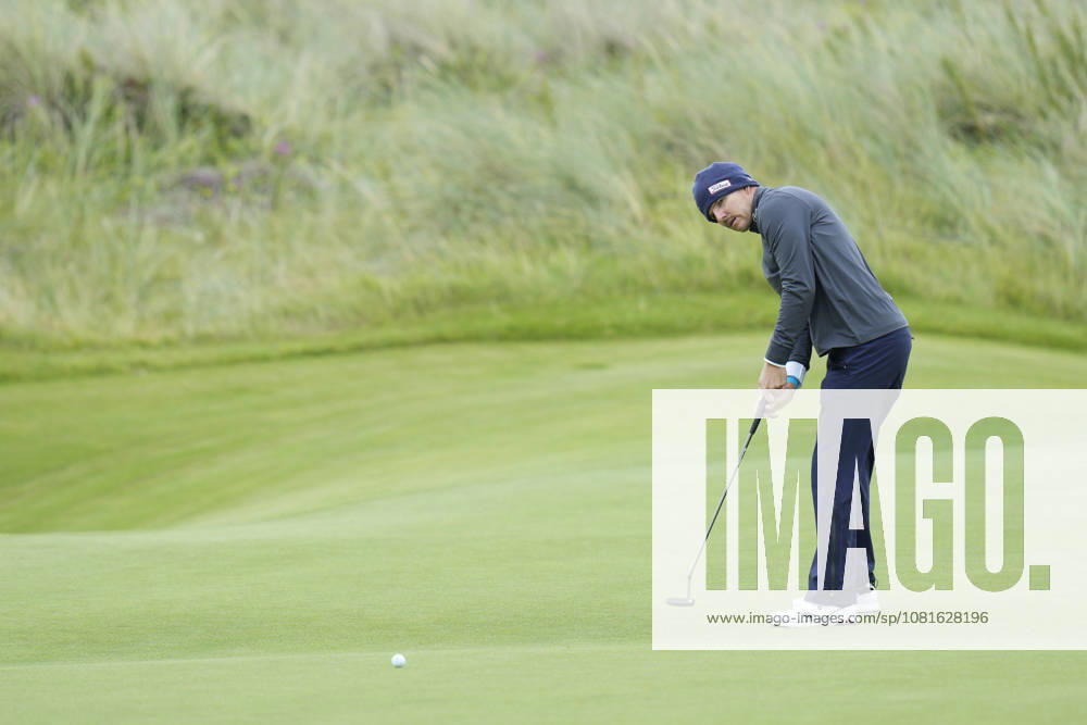 BALMEDIE, SCOTLAND - AUG 22: Yannik Paul (GER) putts on the second green during Round 3 at the 2026 Nexo Championship at the Trump International Golf Links, Balmedie on August 22, 2026 in Aberdeenshire, Scotland The 2026 Nexo Championship