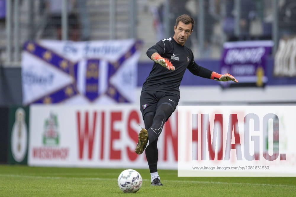 GER, Aue, Fussball, DFB-Pokal, 1. Hauptrunde, FC Erzgebirge Aue vs. TSG 1899 Hoffenheim im Bild v.l.: Martin Maennel (FC Erzgebirge Aue 01), warm up, heute in der Startelf 22.08.2026, EINS Erzgebirgsstadion Aue DFB REGULATIONS PROHIBIT ANY USE OF PHOTOGRAPHS AS IMAGE SEQUENCES AND OR QUASI-VIDEO,