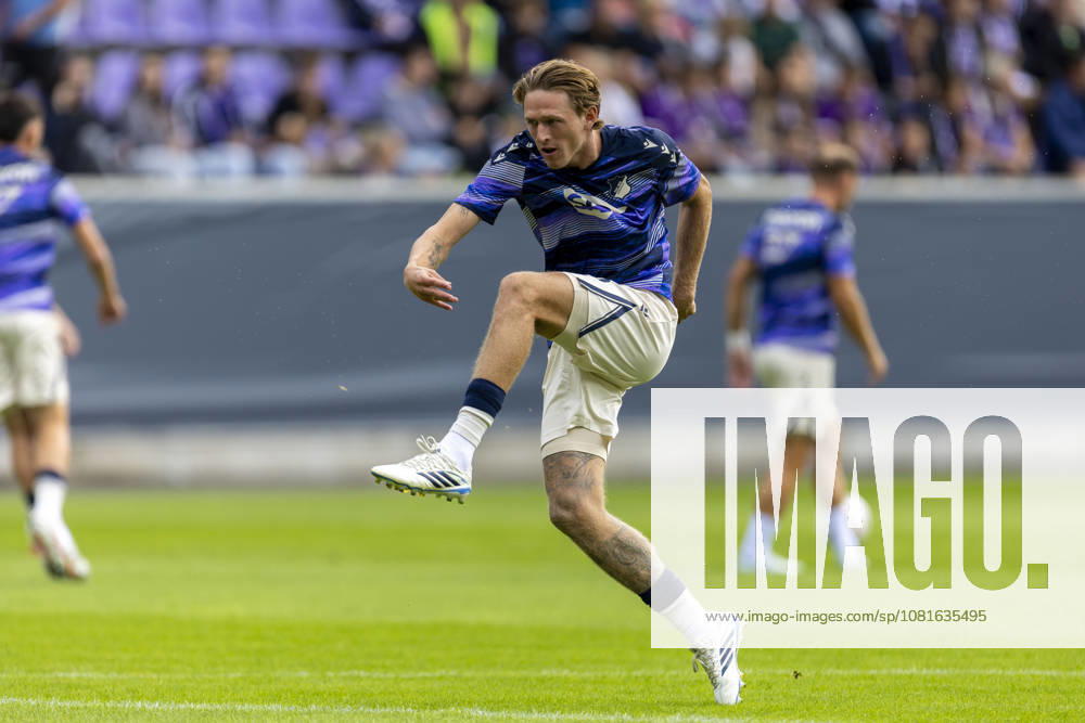 GER, Aue, Fussball, DFB-Pokal, 1. Hauptrunde, FC Erzgebirge Aue vs. TSG 1899 Hoffenheim im Bild v.l.: Wouter Burger (TSG Hoffenheim 18), warm up, Schuss 22.08.2026, EINS Erzgebirgsstadion Aue DFB REGULATIONS PROHIBIT ANY USE OF PHOTOGRAPHS AS IMAGE SEQUENCES AND OR QUASI-VIDEO,