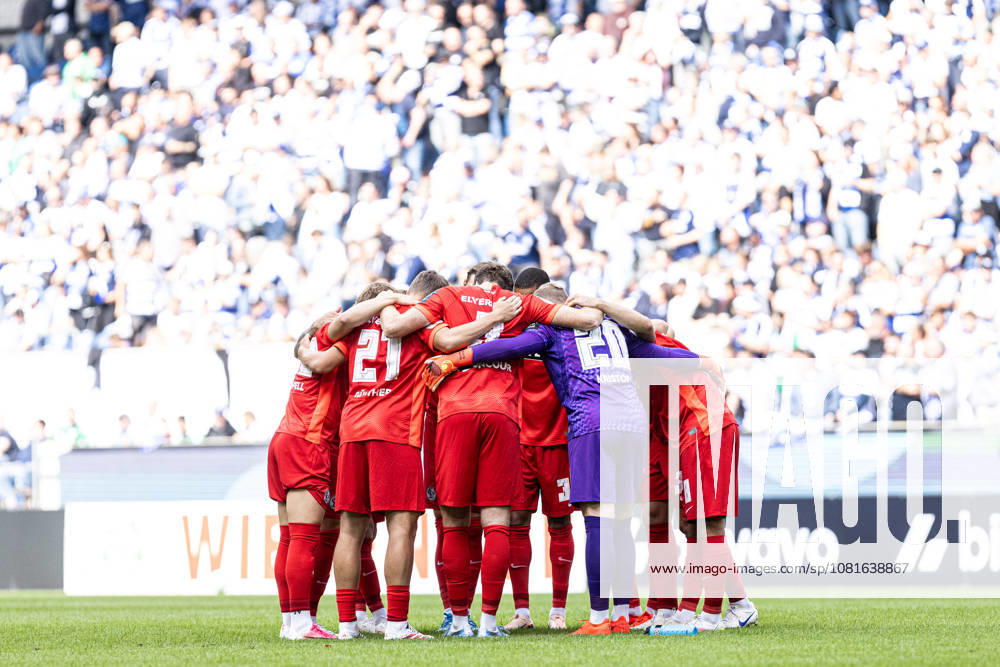 DFB-Pokal, 2026 2027, 1. Runde: MSV Duisburg - SV 07 Elversberg; 22.08.2026 SV 07 Elversberg im Teamkreis bis zum Spielbeginn. DFB-Pokal, 2026 2027, 1. Runde: MSV Duisburg - SV 07 Elversberg; Schauinsland-Reisen-Arena, Duisburg; 22.08.2026 DFB regulations prohibit any use of photographs as image sequences and or quasi video.