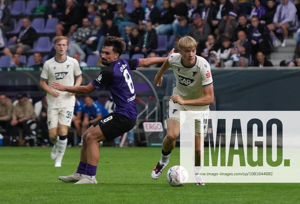 eins Erzgebirgsstadion, Aue, GER, DFB Pokal, Erzgebirge Aue vs TSG Hoffenheim , Nils Lihsek (Aue), Nathan De Cat (Hoffenheim) (Photo by Hasan Bratic DeFodi Images) -