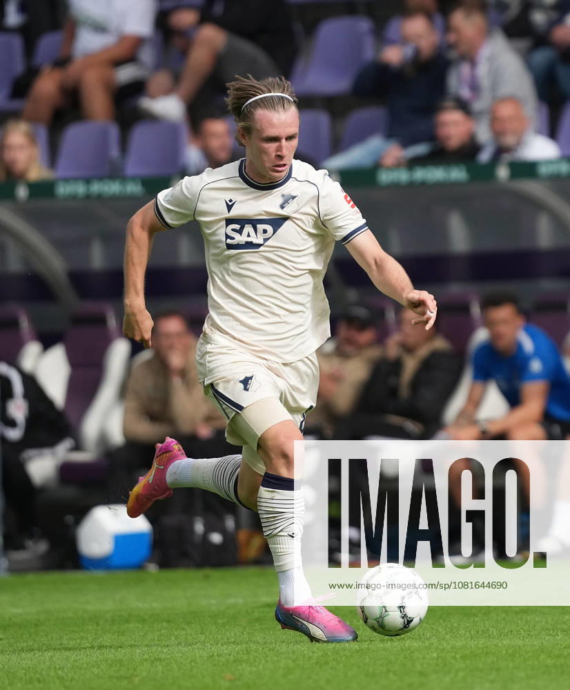 eins Erzgebirgsstadion, Aue, GER, DFB Pokal, Erzgebirge Aue vs TSG Hoffenheim , Patrick Wimmer (Hoffenheim) (Photo by Hasan Bratic DeFodi Images) -