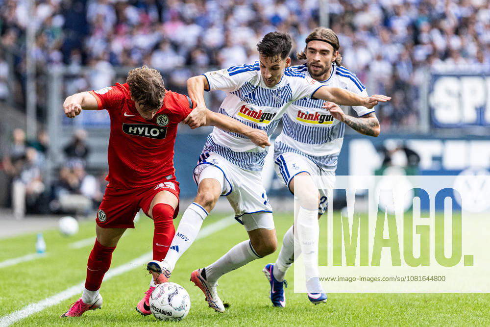 DFB-Pokal, 2026 2027, 1. Runde: MSV Duisburg - SV 07 Elversberg; 22.08.2026 Cole Campbell (SV 07 Elversberg, 39), Conor Noß (MSV Duisburg, 14) DFB-Pokal, 2026 2027, 1. Runde: MSV Duisburg - SV 07 Elversberg; Schauinsland-Reisen-Arena, Duisburg; 22.08.2026 DFB regulations prohibit any use of photographs as image sequences and or quasi video.