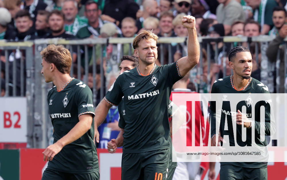 Torjubel 0-2 durch Niclas Fuellkrug (SV Werder Bremen) Fussball, Saison 2026 2027, Maenner, Herren, DFB Pokal, 1. Hauptrunde, Millerntor Stadion, Lueneburger SK gegen Werder Bremen DFL REGULATIONS PROHIBIT ANY USE OF PHOTOGRAPHS AS IMAGE SEQUENCES AND OR QUASI-VIDEO.