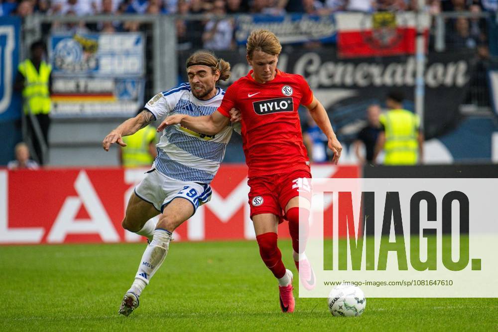 Fußball DFB-Pokal MSV Duisburg - SV Elversberg am 22.08.26 in der Schauinsland-Reisen Arena in Duisburg Joshua Bitter ( Duisburg ) Duisburg